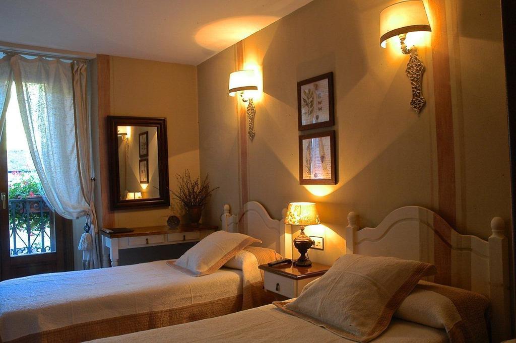 Hotel Casa Frauca Sarvisé Rum bild