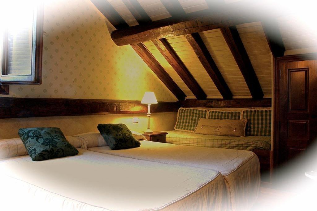Hotel Casa Frauca Sarvisé Rum bild
