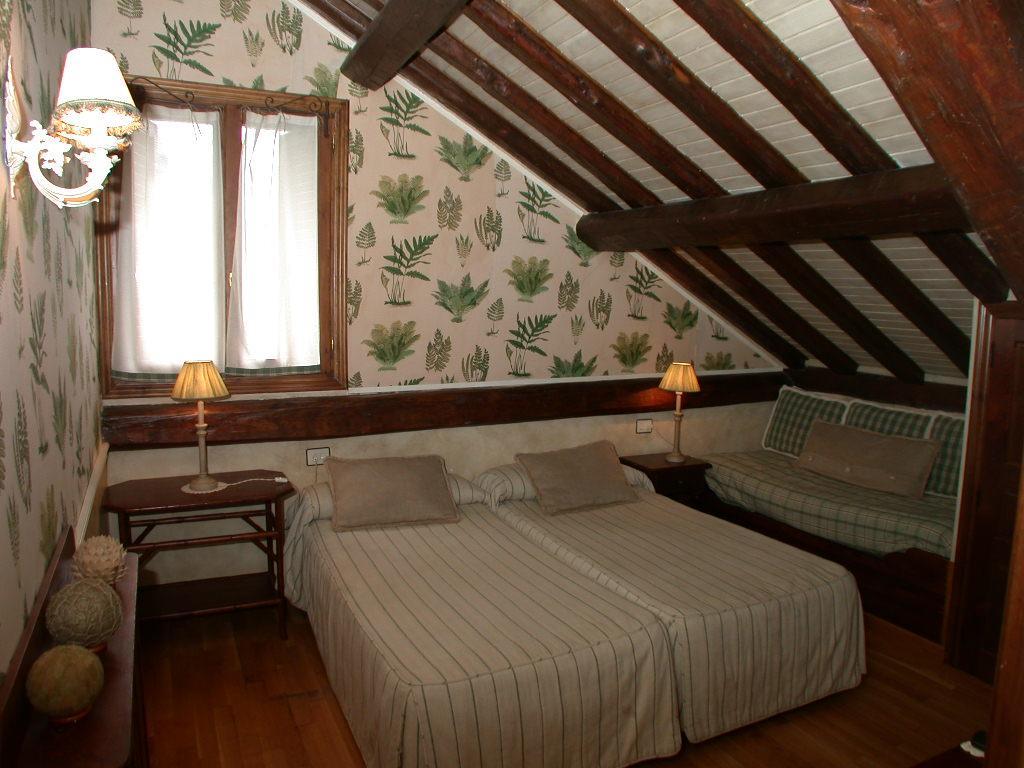 Hotel Casa Frauca Sarvisé Exteriör bild